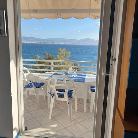 Atlas Apartment With Private Beach And Seaview Blue Loutraki  Ngoại thất bức ảnh