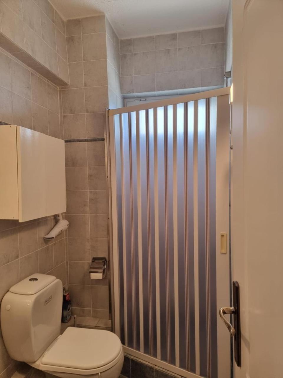 Atlas Apartment With Private Beach And Seaview Blue Loutraki  Ngoại thất bức ảnh