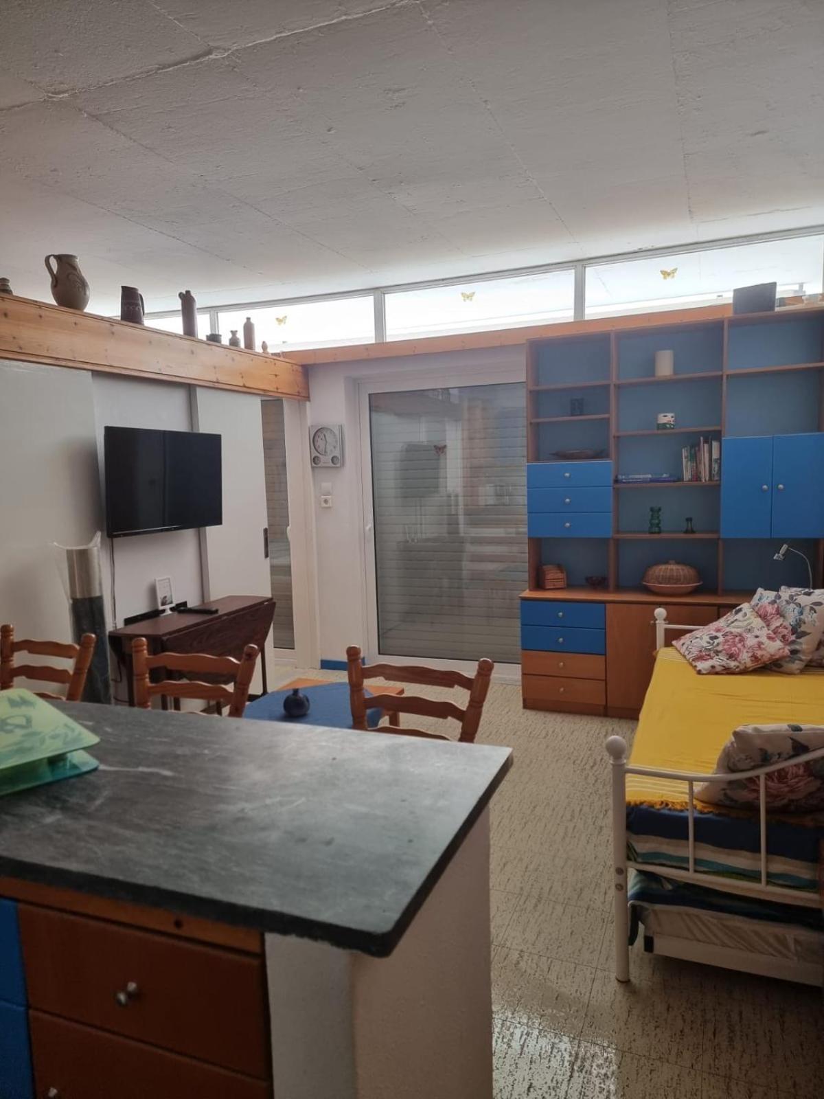 Atlas Apartment With Private Beach And Seaview Blue Loutraki  Ngoại thất bức ảnh