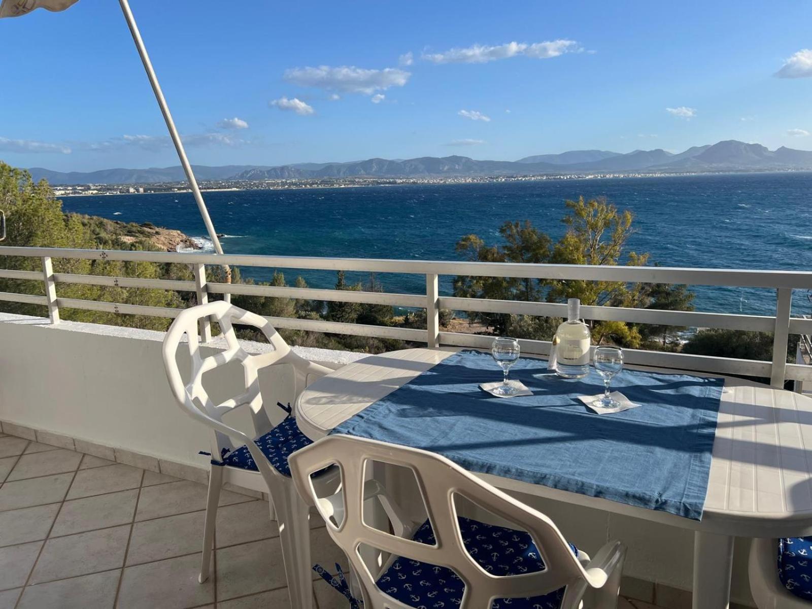 Atlas Apartment With Private Beach And Seaview Blue Loutraki  Ngoại thất bức ảnh